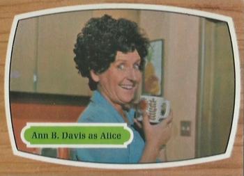 1971 Topps The Brady Bunch #4 Ann B. Davis as Alice Front