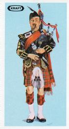 1971 Kraft Historic Military Uniforms #NNO Pipe-Major of the Queens Own Highlanders 1961 Front