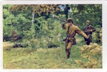 1957 Parkhurst Adventures of Radisson (V339-1) #32 Radisson runs to the attack Front