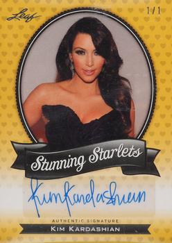 2011 Leaf Pop Century - Stunning Starlets Gold #SS-KK2 Kim Kardashian Front