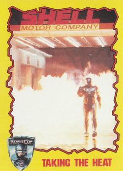 1990 Topps RoboCop 2 #18 Taking the Heat Front