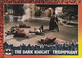 1992 Topps Batman Returns #77 The Dark Knight Triumphant Front