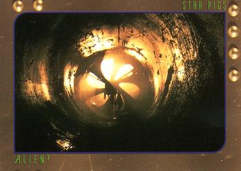 1992 Star Pics Alien 3 #10 Andrews announced that prisoner Murphy was killed Front