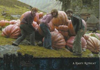 2004 ArtBox Harry Potter and the Prisoner of Azkaban #71 A Hasty Retreat Front