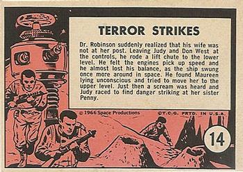 1966 Topps Lost in Space #14 Terror Strikes Back