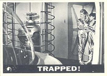 1966 Topps Lost in Space #15 Trapped! Front
