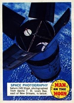 1970 Topps Man on the Moon #4 Space Photography Front