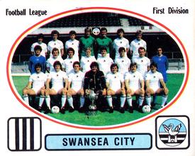 1981-82 Panini Football 82 (UK) #265 Team Group Front
