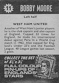 1967-68 A&BC Star Players #11 Bobby Moore Back