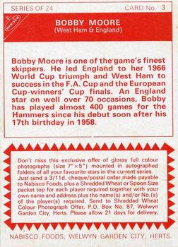 1969-70 Nabisco #3 Bobby Moore Back
