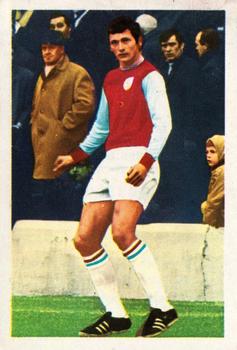 1969-70 FKS Publishers Wonderful World of Soccer Stars #24 Steve Kindon Front