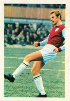 1969-70 FKS Publishers Wonderful World of Soccer Stars #26 Dave Merrington Front