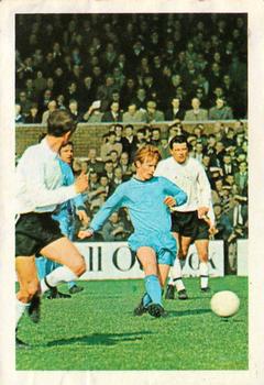 1969-70 FKS Publishers Wonderful World of Soccer Stars #47 Willie Carr Front