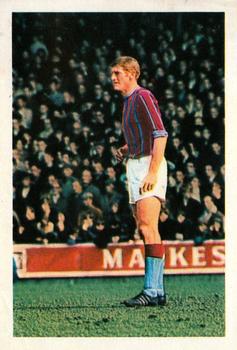 1969-70 FKS Publishers Wonderful World of Soccer Stars #68 John McCormick Front