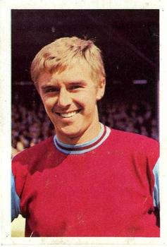 1967-68 FKS Publishers Wonderful World of Soccer Stars #NNO John Sissons Front