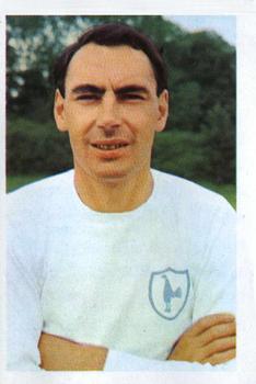 1968-69 FKS Publishers Wonderful World of Soccer Stars #275 Alan Gilzean Front