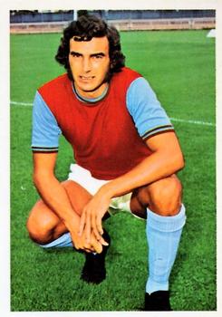 1974-75 FKS Wonderful World of Soccer Stars #293 Trevor Brooking Front