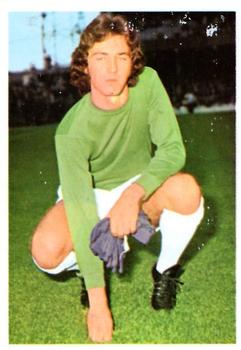 1974-75 FKS Wonderful World of Soccer Stars #295 Mervyn Day Front