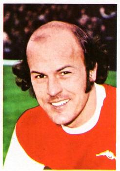 1975-76 FKS Soccer Stars #8 Terry Mancini Front