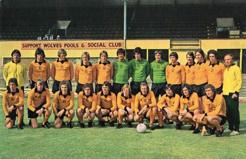 1975-76 FKS Euro Soccer Postcards #NNO Wolverhampton Wanderers Front
