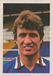 1981-82 FKS Publishers Soccer 82 #392 Sandy Jardine Front