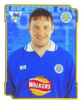 1998-99 Merlin Premier League 99 #246 Gerry Taggart Front