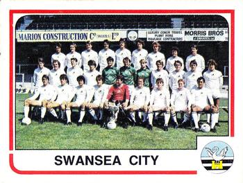 1983-84 Panini Football 84 (UK) #428 Team Photo Front