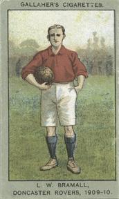 1910 Gallaher Association Football Club Colours #35 L.W. Bromall Front