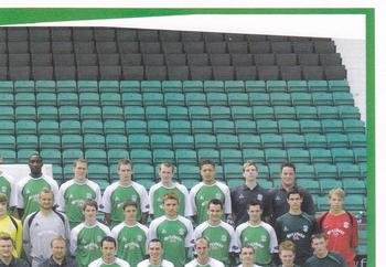 2007 Panini Scottish Premier League Stickers #214 Hibernian Team Group Front
