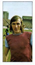1974-75 Bassett & Co. Football Stars #3 Billy Bonds Front