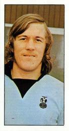 1974-75 Bassett & Co. Football Stars #25 Brian Alderson Front
