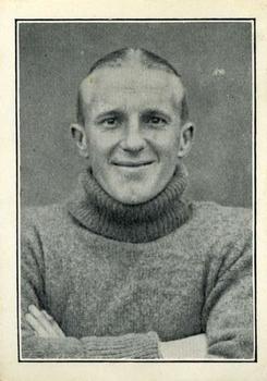 1935 R & J Hill Popular Footballers #28 George Stabb Front
