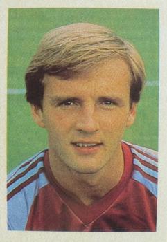 1983-84 FKS Publishers Soccer Stars #265 Paul Goddard Front