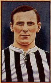 1922 Sport and Adventure Famous Footballers #35 Frank Hudspeth Front