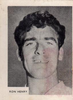 1966-67 A&BC Footballers #165 Ron Henry Front