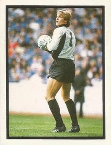 1987-88 Daily Mirror/Sunday Mirror Soccer 88 Stickers #325 Chris Woods Front