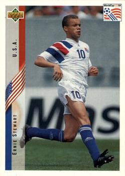1994 Upper Deck World Cup Contenders English/Japanese #17 Earnie Stewart Front