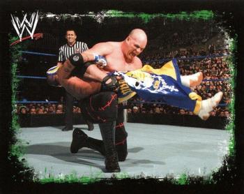 2009 Topps WWE Rivals Spanish #25 Kane Front
